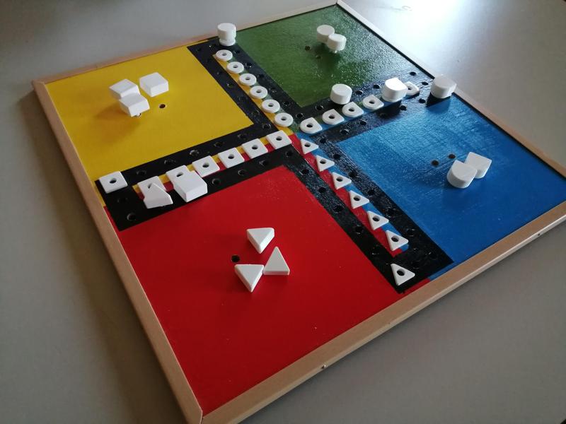 Jeu de petits chevaux