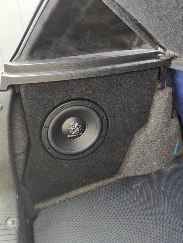 Volkswagen Golf III 3 Subwoofer mounting bracket trunk driverside