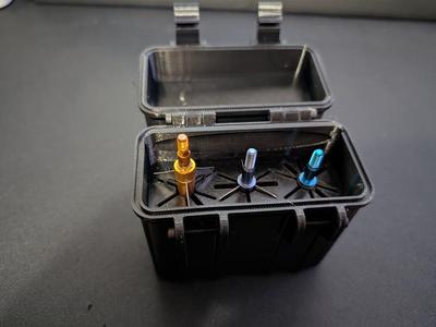 Rugged Broadhead Box (3 or 6 Broadheads)