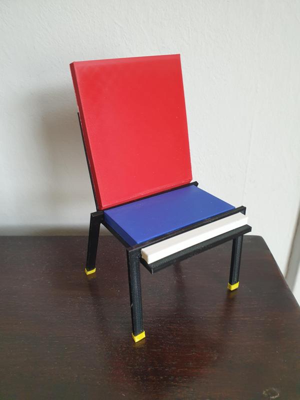 Mondrian chair look a like