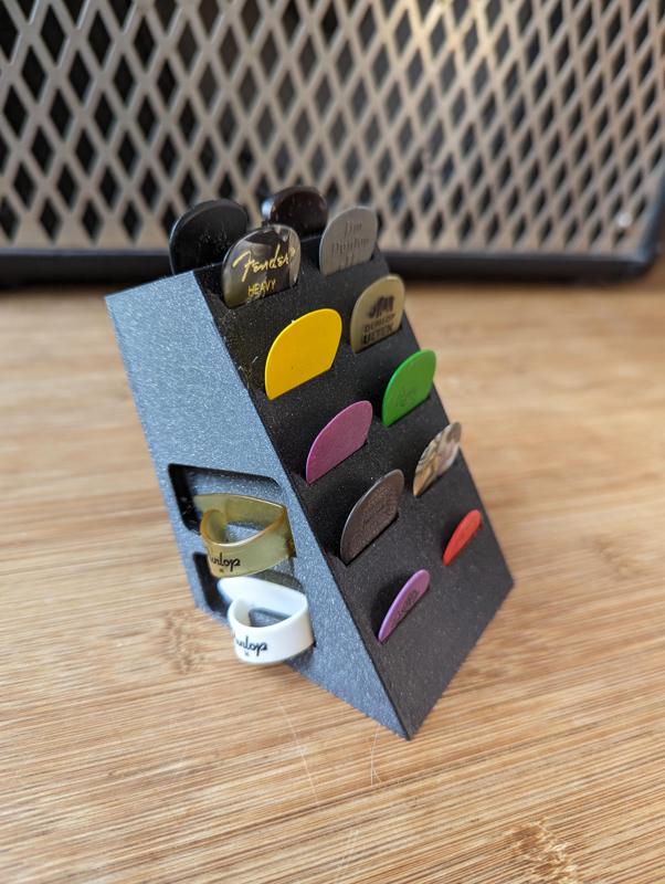 Plectrum holder with (optional) space for thumb picks