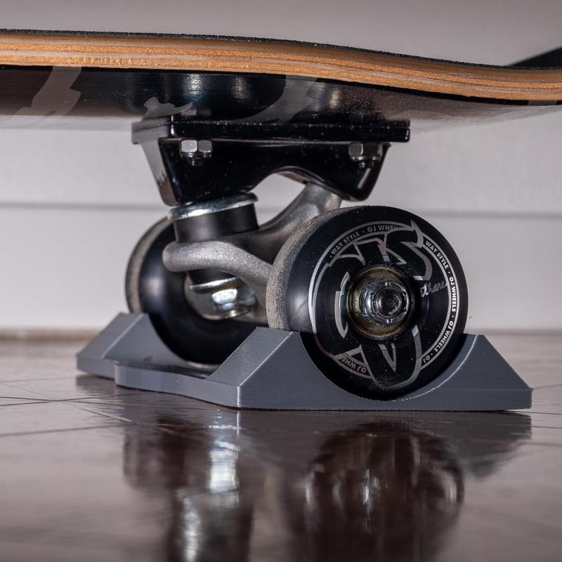 Skateboard wheelie Stand / Hometrainer für 52/53mm Wheels