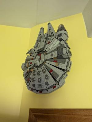 Millenium Falcon Wall Mount