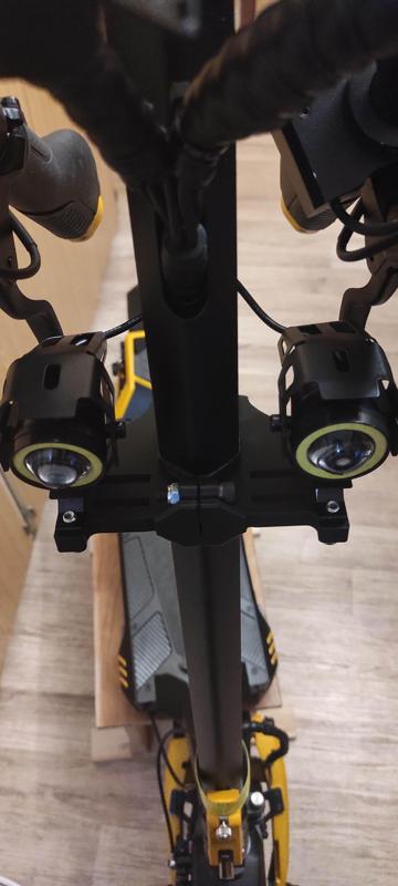 Držák světel, kapsy na VSETT10+