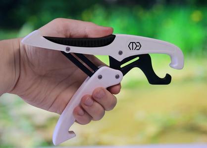Fish Lip Gripper