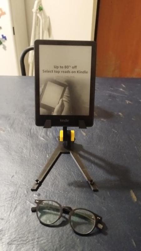 Ebook (Kindle) holder for desk