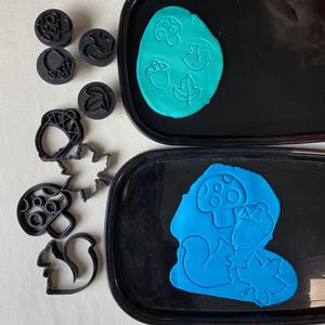 autumn stamp and cookie cutter (herfst stempel en uitsteekvorm)