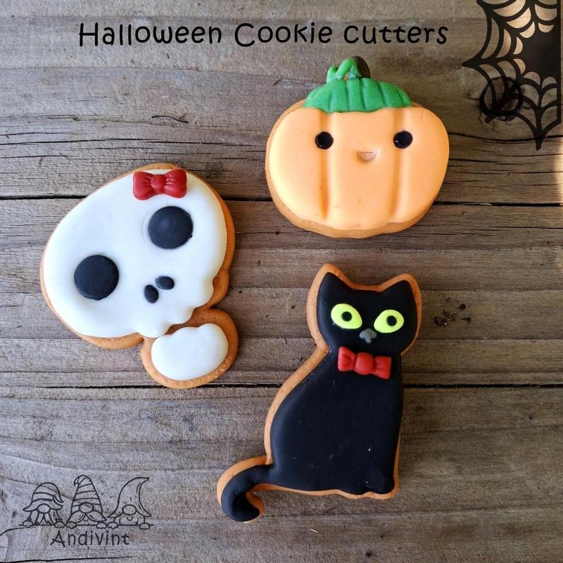 halloween skull cookie/clay cutter