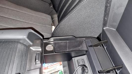 Mazda 6 GL Mittelarmlehne einsatz