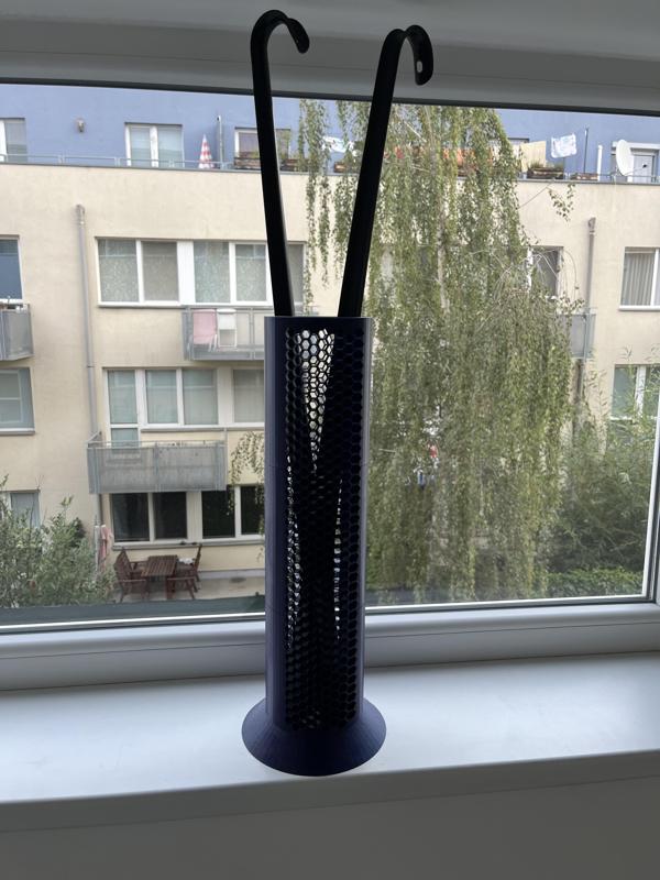 stojan na lžíci na boty nebo na deštník / shoe spoon or umbrella stand