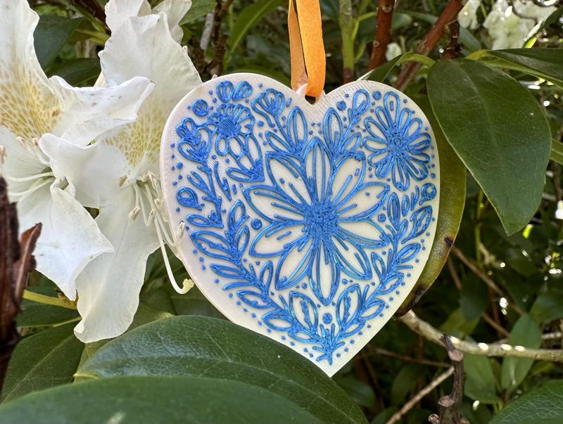 Flower Heart - intricate details and hook