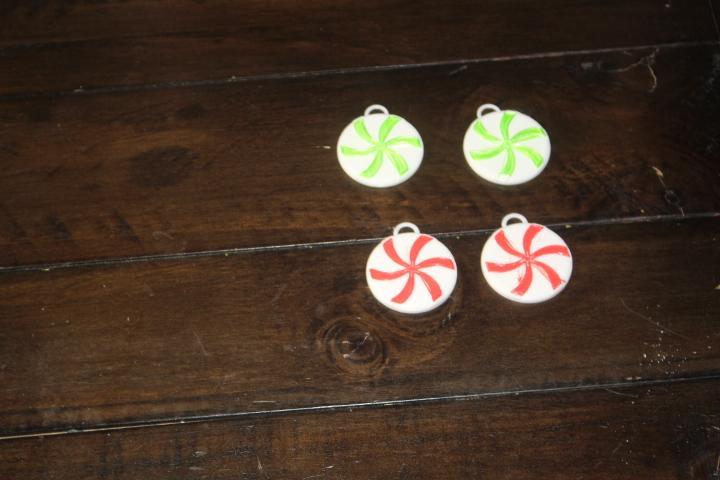 Red & White Swirled Christmas Ornament