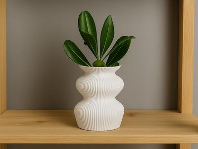 The Primula Vase - A Botany Chic Creation