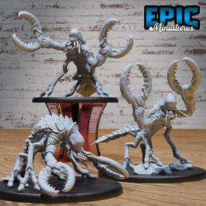 Chuul Set / Claw Hugger Monster / Lobster Sea Creature / Octocrab Water Beast / Tentacle Crab Hybrid / Underwater Human Predator / Ocean Encounter