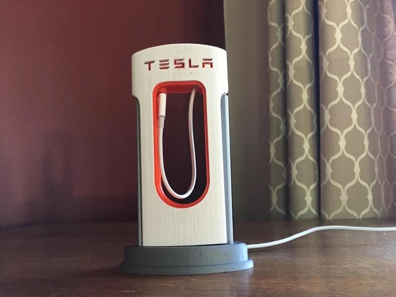 Type-C/Lightning Tesla SuperCharger Phone Charger