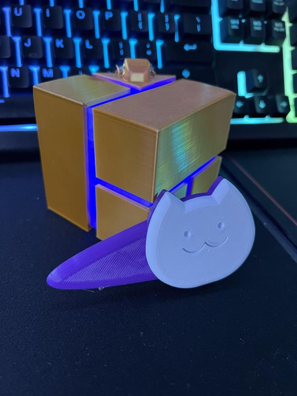 Henya The Genius' New Outfit Hair Clip