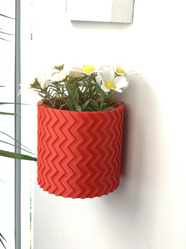Wall Mount Plant Pot - Zig-Zag Design
