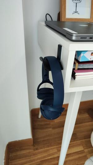 Minimal headphone stand / holder / hanger