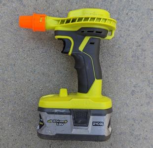 Ryobi to Leafield valve connector