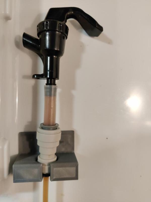 Picnic faucet  jg holder