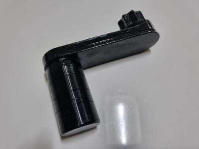 Mini yacht fuel/water cap winch handle