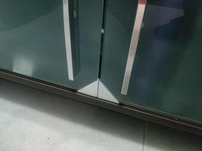 Glass corner cover