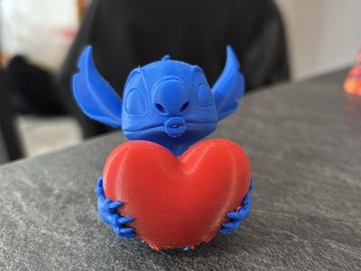 Stitch Love and Kiss