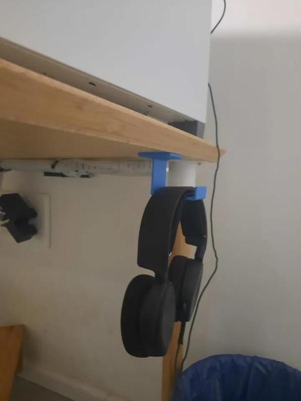 under the desk headphone stand   