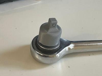 3/8' to 1/4' square adapter for socket wrench 