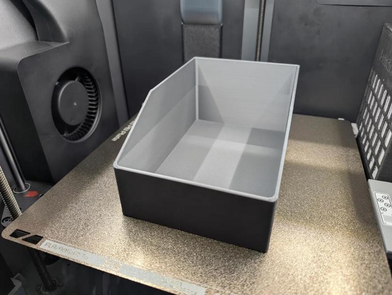 Simple Parametric Tray (various sizes included)   