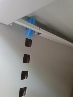 Support étagère pour armoire métallique  