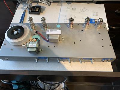 Amplifier chassis adapters