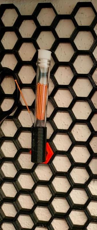 Needle holder