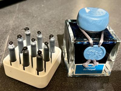 Fountain Pen Cartridge Vertical Storage with Spillguard