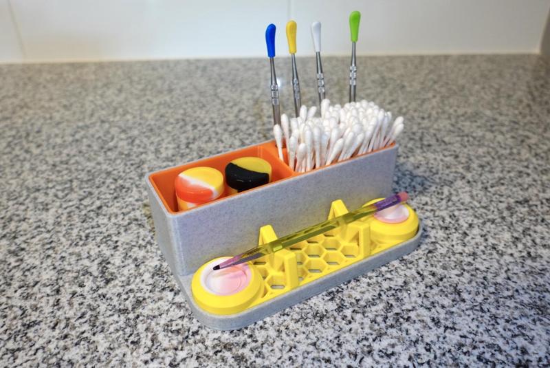 Organizer Station for Honeycomb Concentrate Catcher