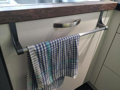 Towel Holder / Handtuchhalter