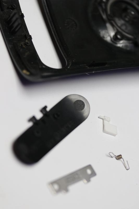 XBox 360 (Phat) Faceplate USB Cover Repair Clip