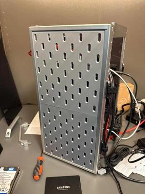 DeskPi RackMate T1 Skadis Side Plate