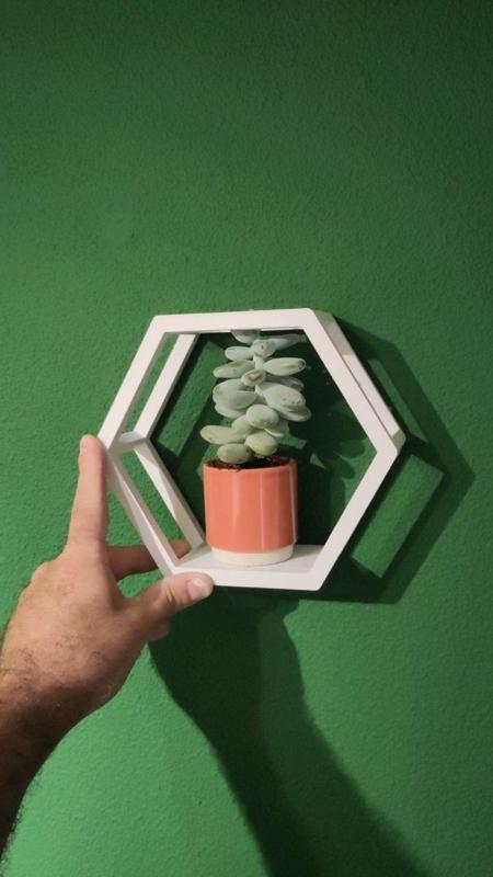 Simple open hexagon shelf (16/17/18/19/20cm)