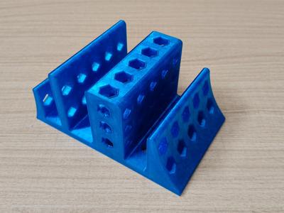 Laptop stand