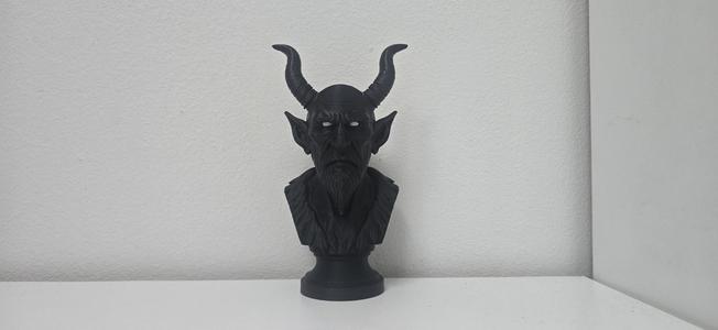 Halloween Krampus – The Silent Watcher