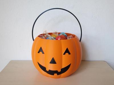 Trick or treat bowl