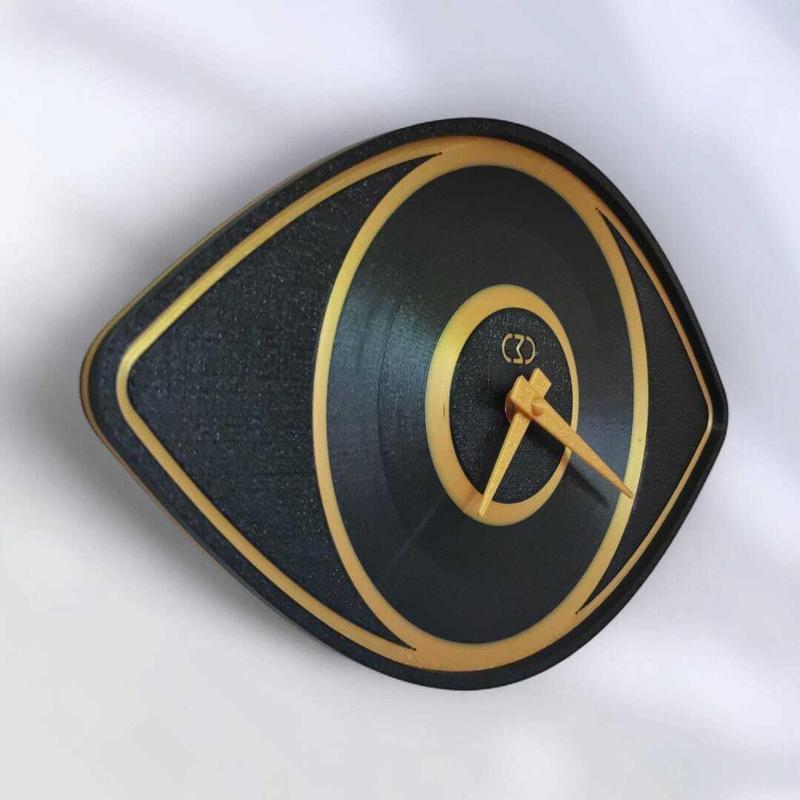 3D Printable Eye Shaped Wall Clock STL Model