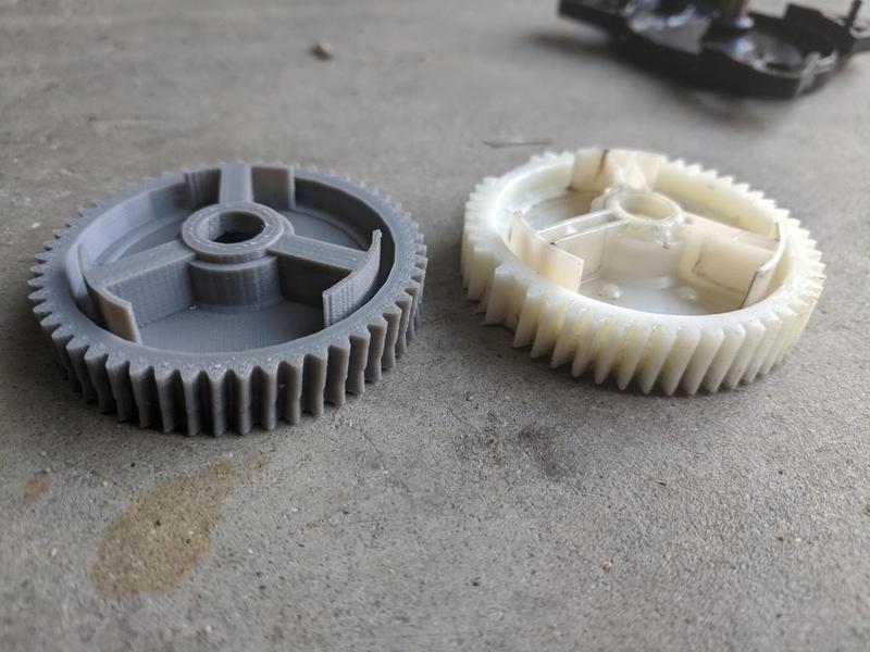 Power Windows Gear for Mazda 3,5,6 by dhenriq (cleaned STL by MeshMixer)