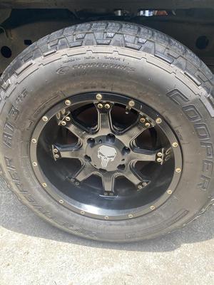 Raceline Assualt Center Wheel Cap (skull design)