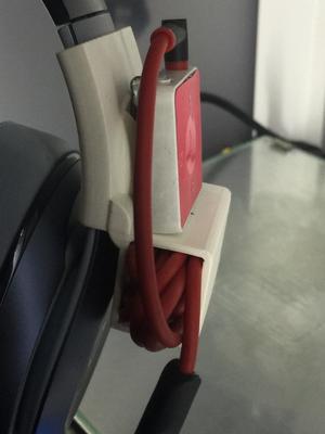 Make your "wired beats by dr dre studio" wireless. 