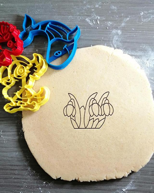 Snowdrop Flowers Cookie Cutter