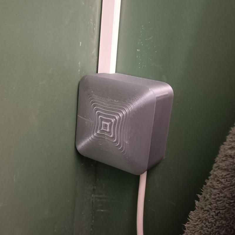 Ovalis obturator cover plate