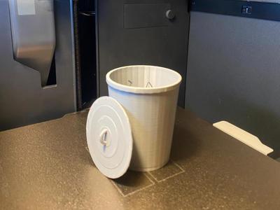 Mini Trash Can With Lid