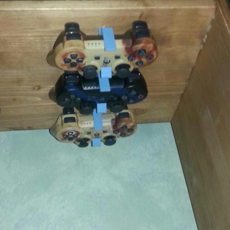 Wall Hook DualShock 3